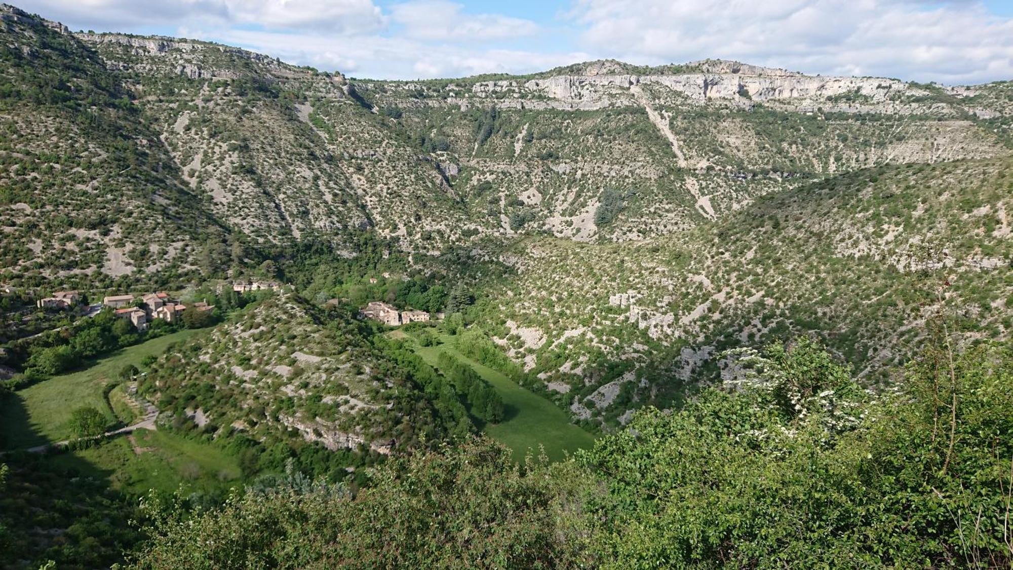 Gite En Cevennes Du Sud, Bergerie Restauree Au Rez De Jardin D'Une Bastide Avec Piscine, Vue Exceptionnelle, Authenticite Et Confort Saint-Laurent-le-Minier エクステリア 写真